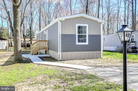 42 Juniper Ct #42, Smyrna, DE 19977