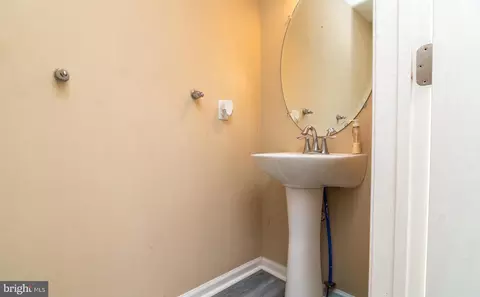 Entry Way - 185 W Sheldrake Cir, Dover, DE 19904 photo 1 of 3