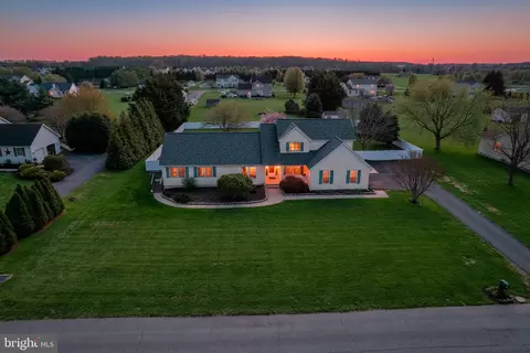 199 Cool Breeze Dr, Clayton, DE 19938