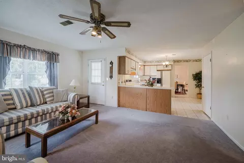 Living - 1103 Dwight Ct, Dover, DE 19904 photo 1 of 2