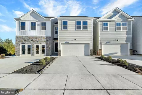 589 W North St, Smyrna, DE 19977