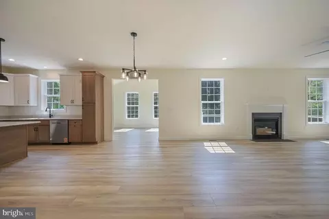 Living - 12 Baltray Rd, Dover, DE 19904 photo 3 of 8