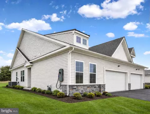 1163 Resort Blvd, Dover, DE 19904