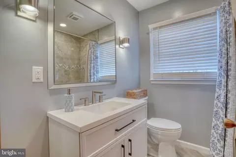 Bath - 1542 Forrest Ave, Dover, DE 19904 photo 1 of 3