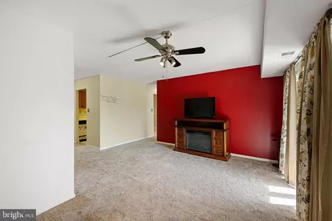 Living - 6 Fox Hall, Dover, DE 19904 photo 5 of 6