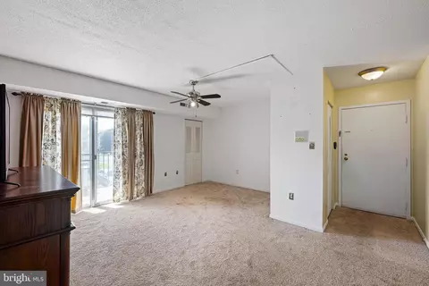 Living - 6 Fox Hall, Dover, DE 19904 photo 1 of 6
