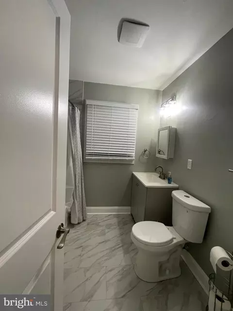 Bath - 422 Frear Dr, Dover, DE 19901 photo 1 of 1