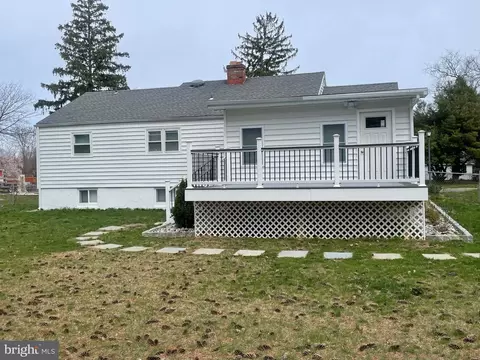 Exterior - 422 Frear Dr, Dover, DE 19901 photo 4 of 6