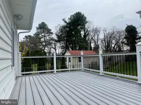 Exterior - 422 Frear Dr, Dover, DE 19901 photo 3 of 6