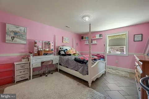 Bedroom - 555 Pennsylvania Ave, Dover, DE 19901 photo 4 of 5