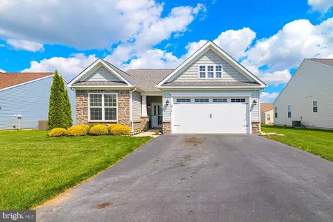 90 Shadow Creek Rd, Magnolia, DE 19962