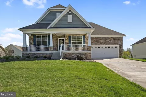 392 Winesap Ln, Dover, DE 19901