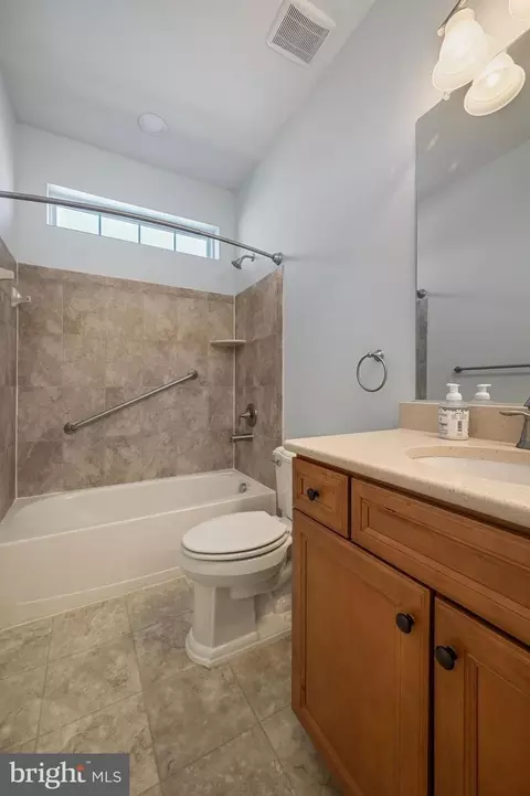 Bath - 392 Winesap Ln, Dover, DE 19901 photo 2 of 2