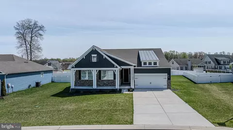 220 S Ridge Brook Dr, Felton, DE 19943