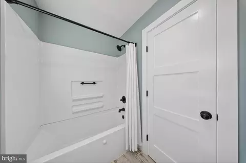 Entry Way - 39 N Bay Dr, Dover, DE 19901 photo 6 of 6