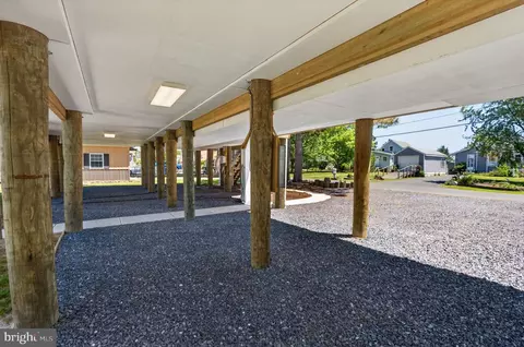 Exterior - 39 N Bay Dr, Dover, DE 19901 photo 11 of 12