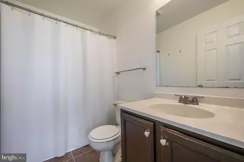 Bath - 47 Gristmill Dr, Dover, DE 19904 photo 1 of 2