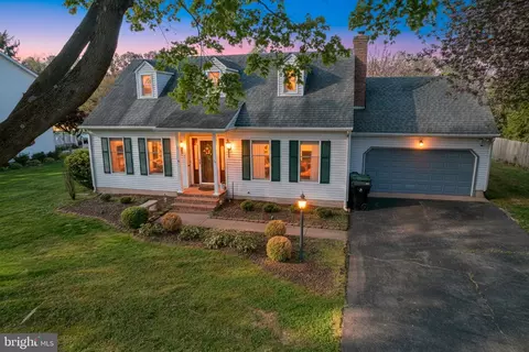 45 N Fairfield Dr, Dover, DE 19901