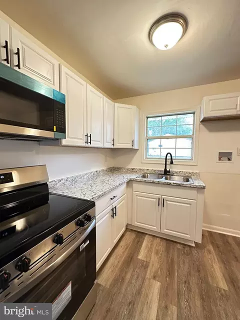 Kitchen - 2 Congress Pl, Dover, DE 19901 photo 1 of 2