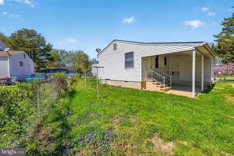 Exterior - 206 Nimitz Rd, Dover, DE 19901 photo 5 of 6