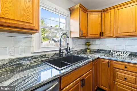 Kitchen - 781 S Halsey Rd, Dover, DE 19901 photo 2 of 2