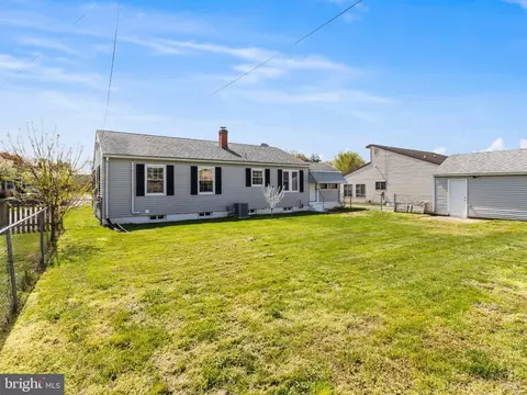 Exterior - 781 S Halsey Rd, Dover, DE 19901 photo 1 of 1