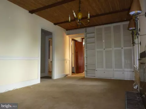 Living - 155 S Shore Dr, Dover, DE 19901 photo 5 of 7