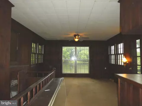 Living - 155 S Shore Dr, Dover, DE 19901 photo 1 of 7