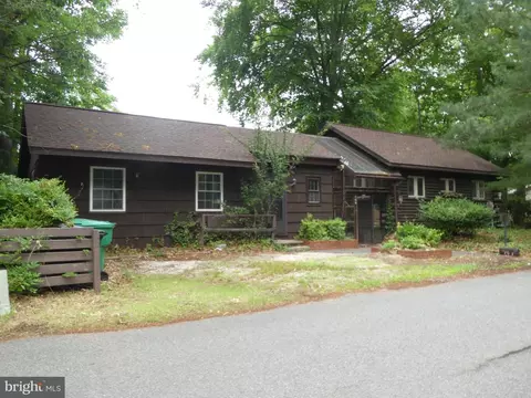 155 S Shore Dr, Dover, DE 19901