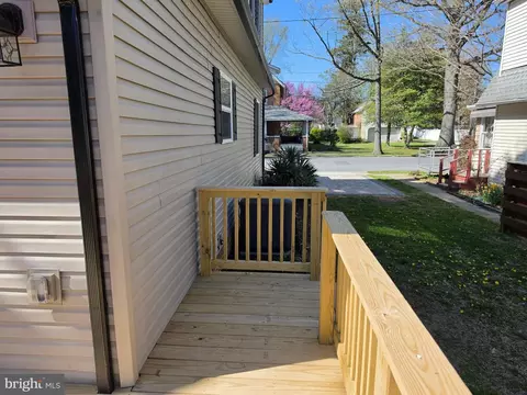 Exterior - 12 Clara St, Dover, DE 19904 photo 10 of 11