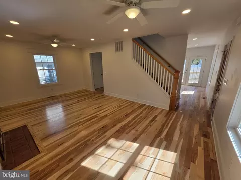 Living - 12 Clara St, Dover, DE 19904 photo 1 of 4