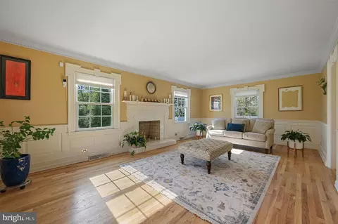Living - 183 N Fairfield Dr, Dover, DE 19901 photo 1 of 3