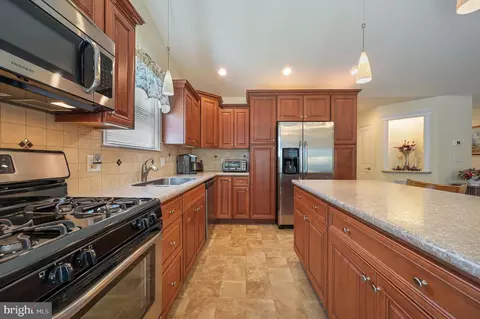 Kitchen - 130 Claystone Dr, Dover, DE 19901 photo 2 of 4
