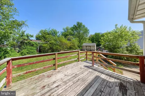 Exterior - 129 Alonzo Dr, Dover, DE 19904 photo 6 of 10