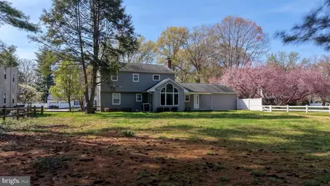 Exterior - 45 W Fairfield Dr, Dover, DE 19901 photo 3 of 3