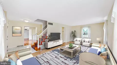 Living - 45 W Fairfield Dr, Dover, DE 19901 photo 1 of 7