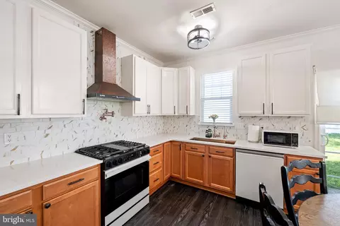 Kitchen - 35 Mer Way, Dover, DE 19901 photo 1 of 4