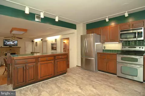Kitchen - 20 Gleneagles, Dover, DE 19904 photo 3 of 3
