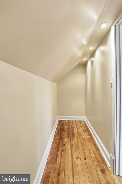 Entry Way - 301 Second Ave, Harrington, DE 19952 photo 11 of 11