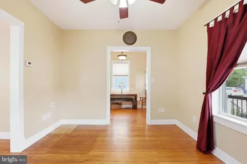 Entry Way - 301 Second Ave, Harrington, DE 19952 photo 3 of 11