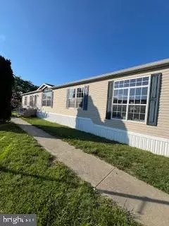 302 Fox Pointe Dr #211, Dover, DE 19904 photo 2