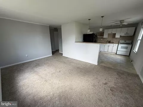 Living - 38 Hilldale Rd, Dover, DE 19901 photo 1 of 1