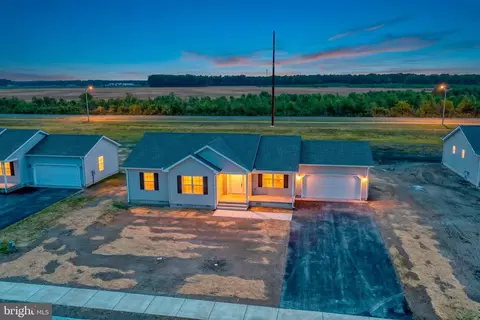 1011 Redwood Ct #11, Harrington, DE 19952