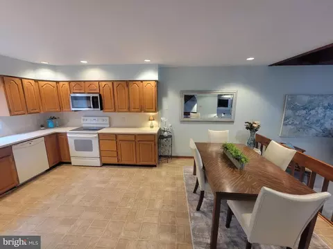 Other - 43 Chatham Ct, Dover, DE 19901 photo 1 of 10