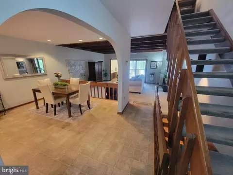 Entry Way - 43 Chatham Ct, Dover, DE 19901 photo 1 of 2