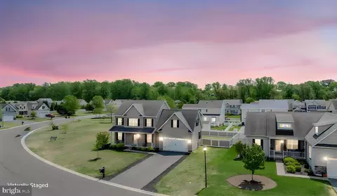 160 Ponds Edge Dr, Felton, DE 19943