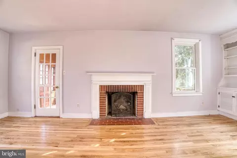 Living - 2502 S State St, Dover, DE 19901 photo 3 of 6