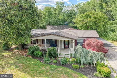 1077 Dinahs Corner Rd, Dover, DE 19904 photo 2