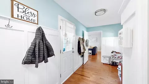 Entry Way - 73 Washington St, Dover, DE 19901 photo 11 of 12