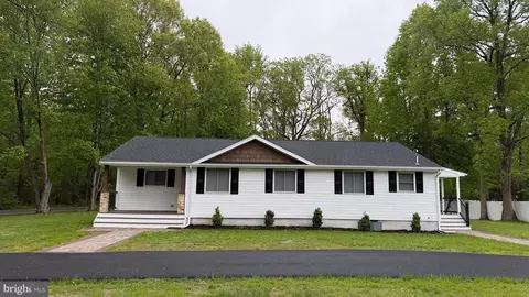 Exterior - 2470 White Oak Rd, Dover, DE 19901 photo 1 of 10